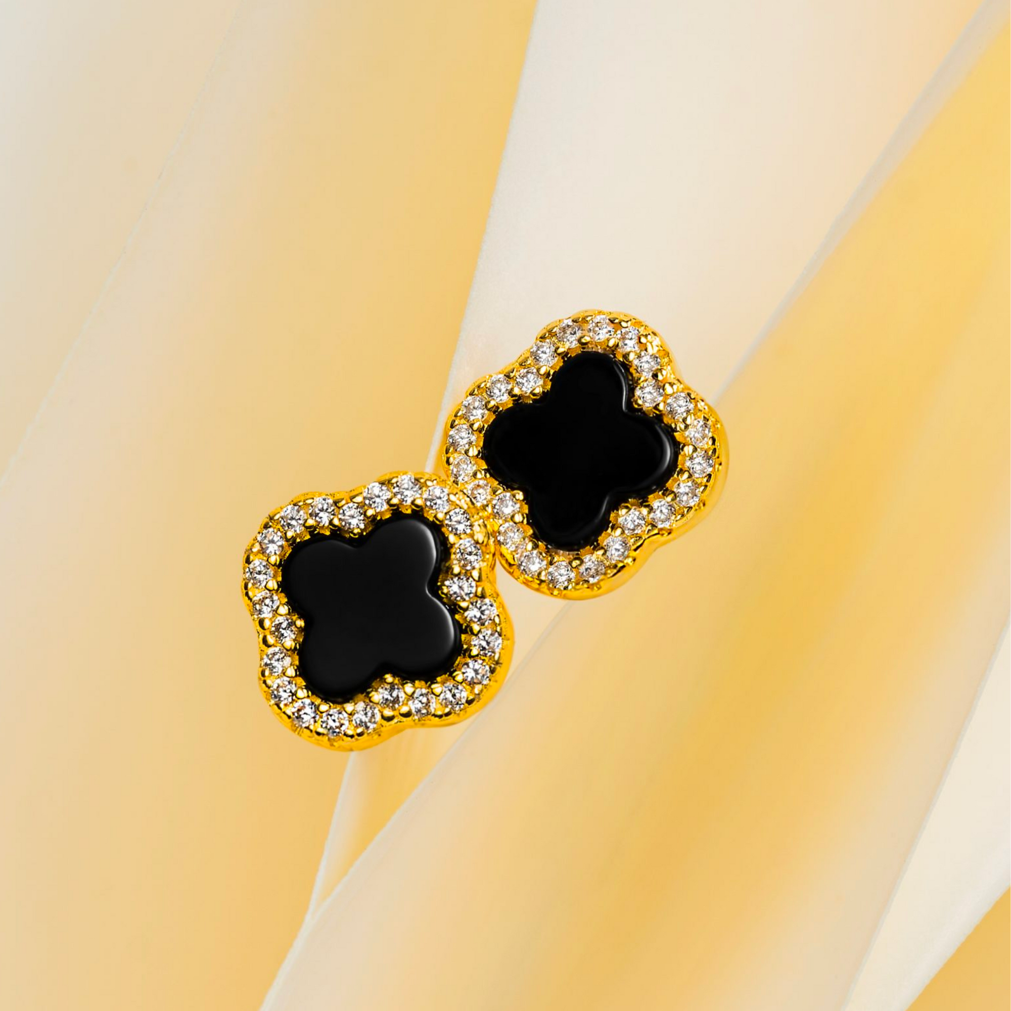 Náušnice Fleur Noir Pavé